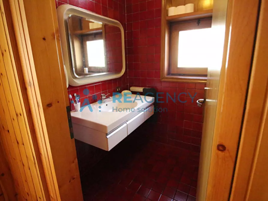 Immagine 30 di Villa in vendita  in Via Martiri della Libertà a Caltrano