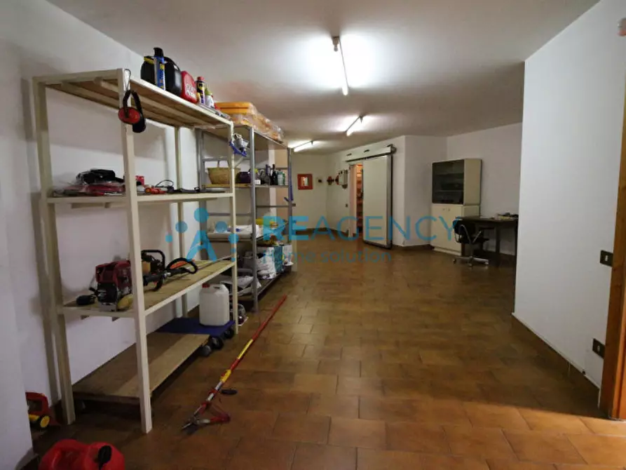 Immagine 32 di Villa in vendita  in Via Martiri della Libertà a Caltrano