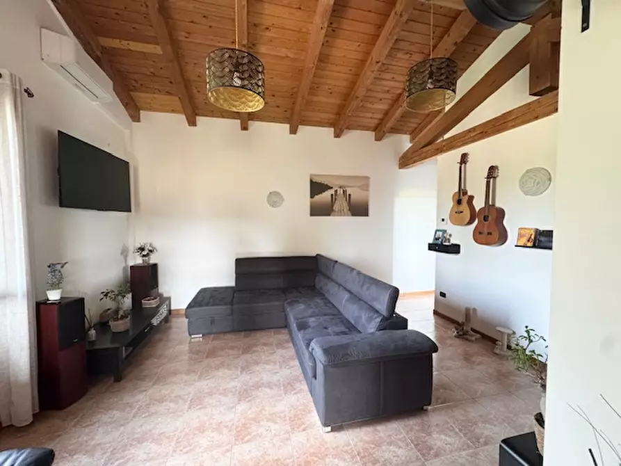 Immagine 1 di Appartamento in vendita  in Via Cesare Battisti a Abano Terme