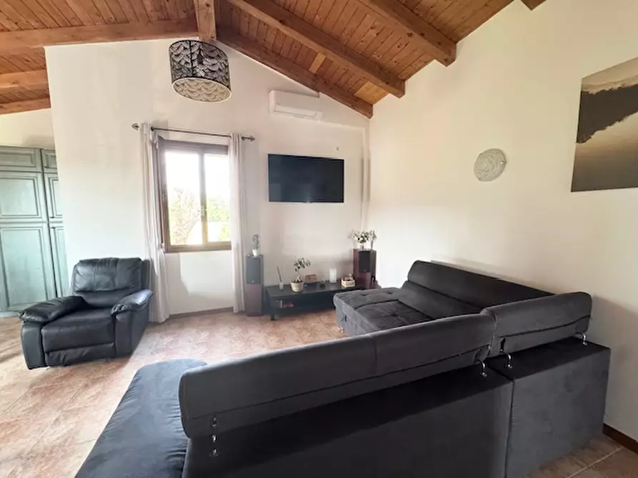 Immagine 2 di Appartamento in vendita  in Via Cesare Battisti a Abano Terme