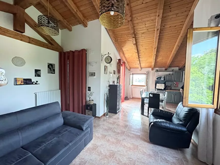 Immagine 4 di Appartamento in vendita  in Via Cesare Battisti a Abano Terme