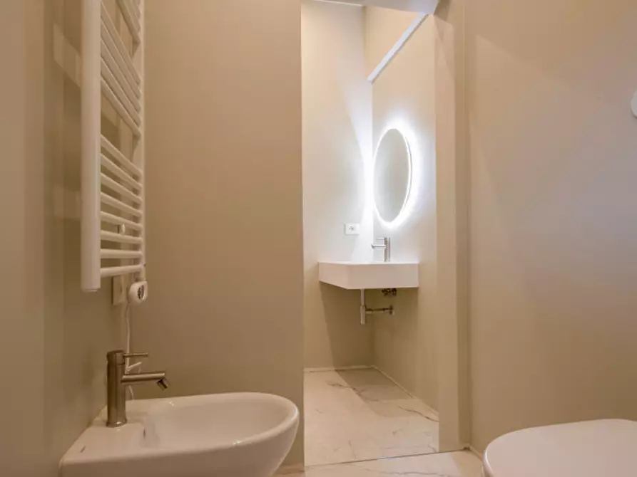 Immagine 17 di Appartamento in affitto  a Vaiano