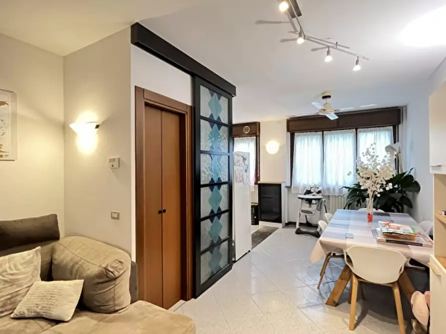 Immagine 7 di Appartamento in vendita  in Via Passeggiata Rossini a Buccinasco