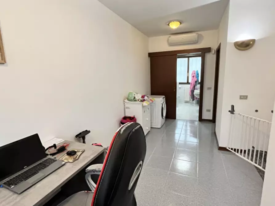 Immagine 15 di Appartamento in vendita  in Via Passeggiata Rossini a Buccinasco