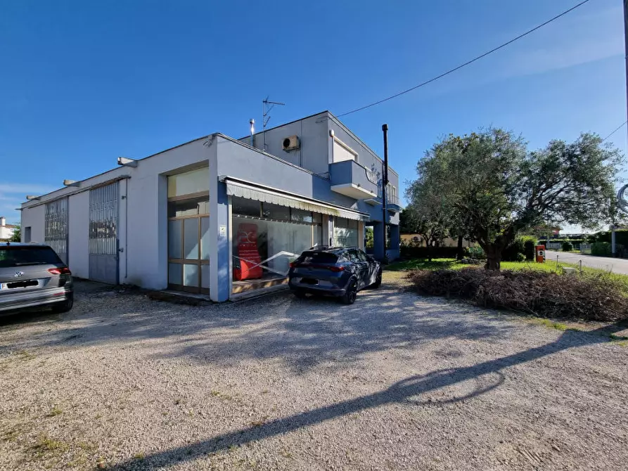 Immagine 1 di Casa indipendente in vendita  in via deserto a Este