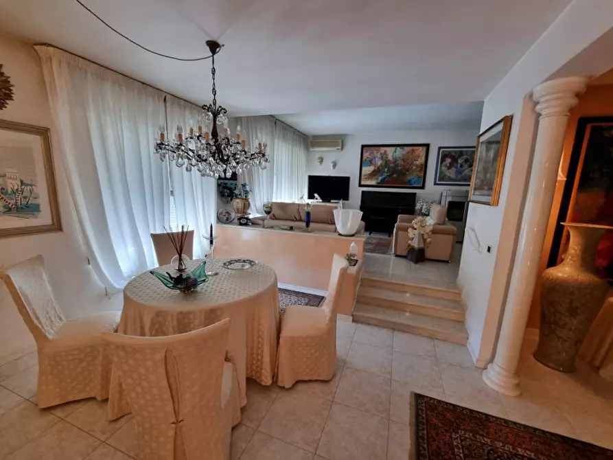 Immagine 10 di Casa indipendente in vendita  in via deserto a Este