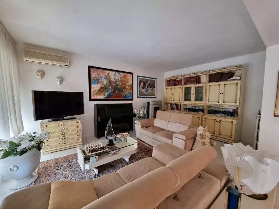 Immagine 11 di Casa indipendente in vendita  in via deserto a Este