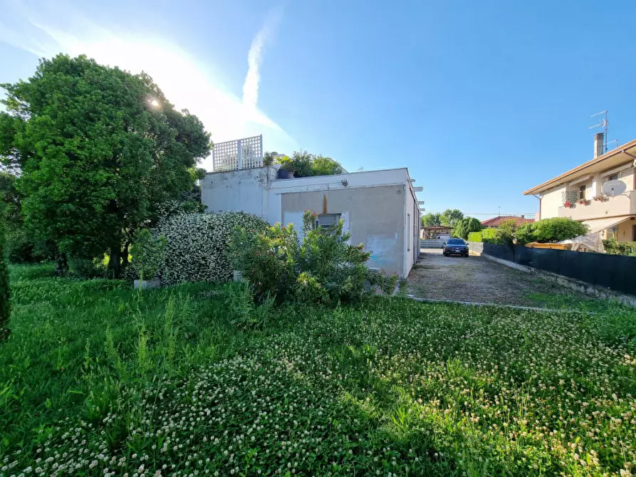 Immagine 44 di Casa indipendente in vendita  in via deserto a Este
