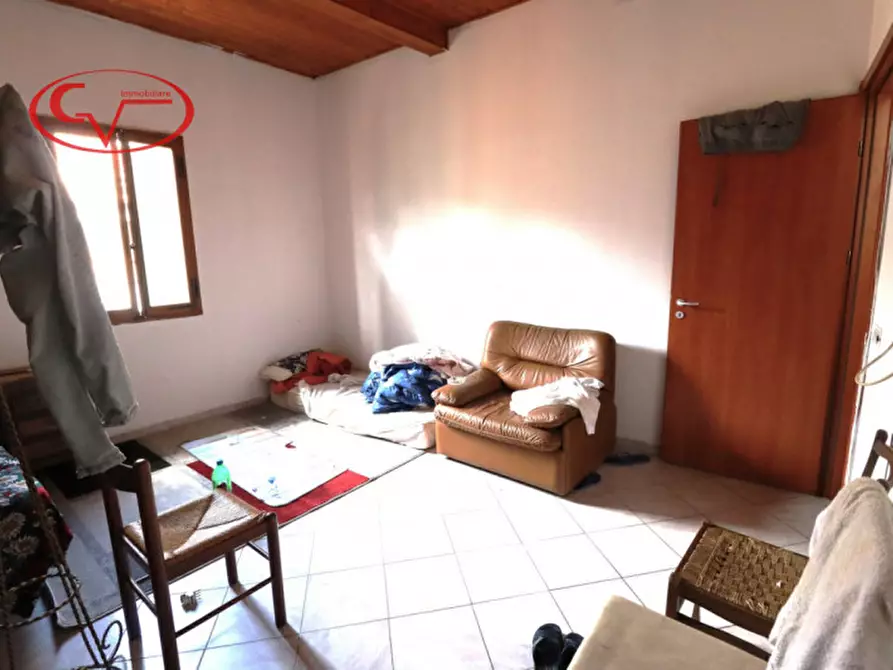 Immagine 3 di Appartamento in vendita  in Via Isidoro del Lungo a Montevarchi