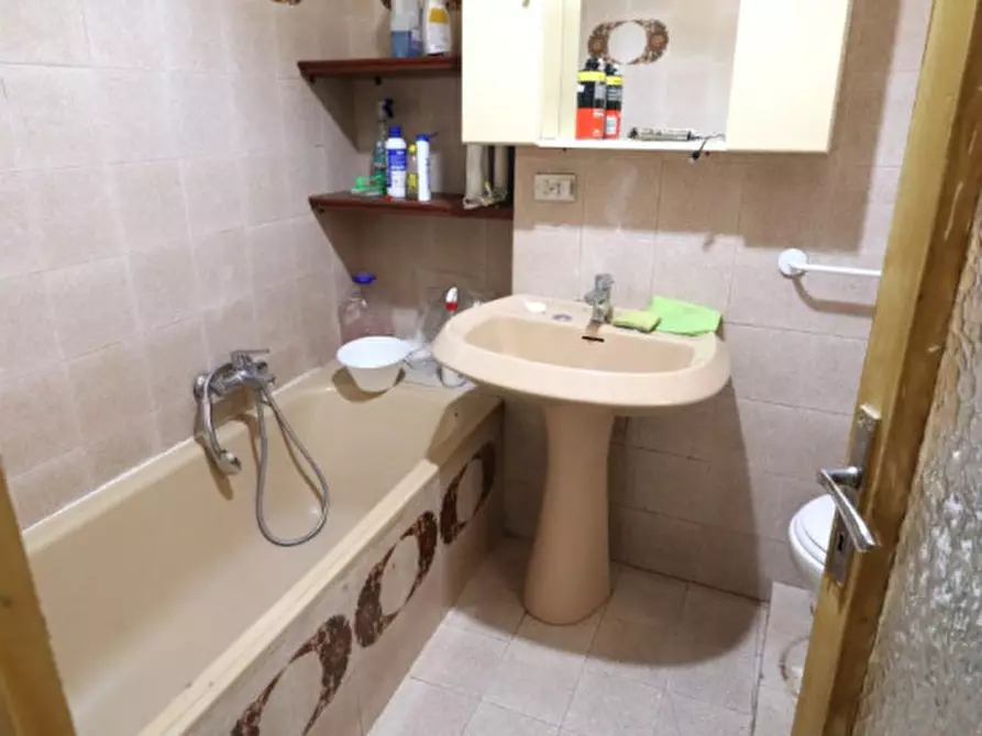 Immagine 7 di Appartamento in vendita  in Via Isidoro del Lungo a Montevarchi