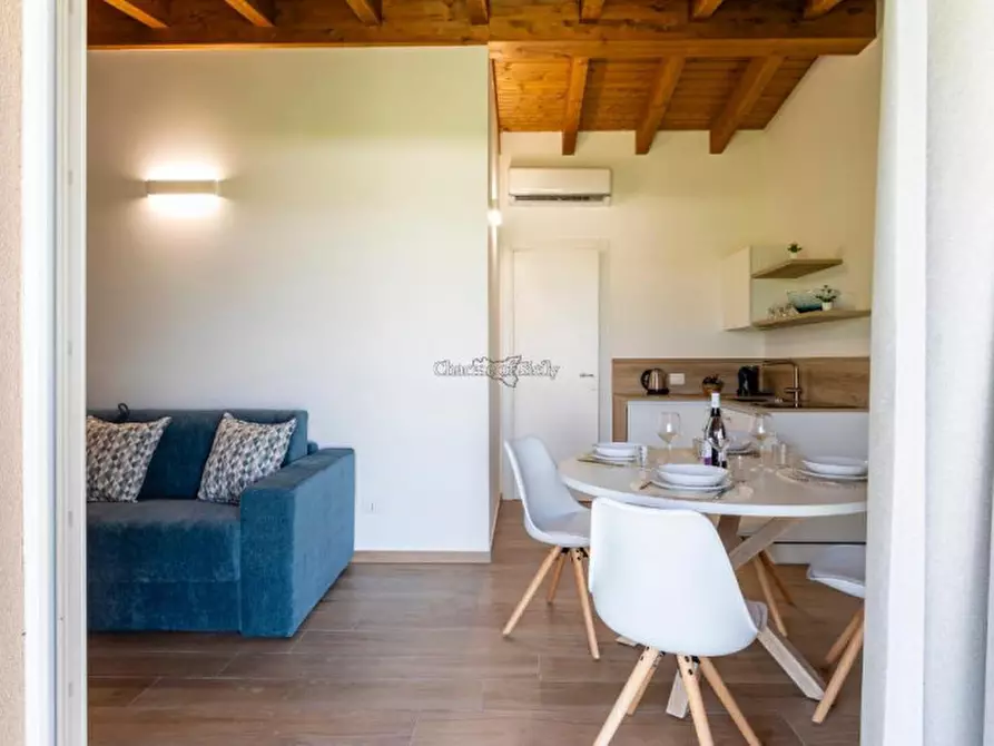 Immagine 11 di Attività commerciale in vendita  a Noto