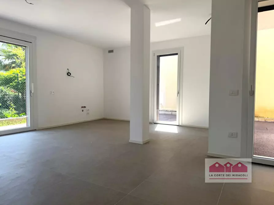 Immagine 3 di Casa bifamiliare in vendita  in Viale Trieste a Vicenza