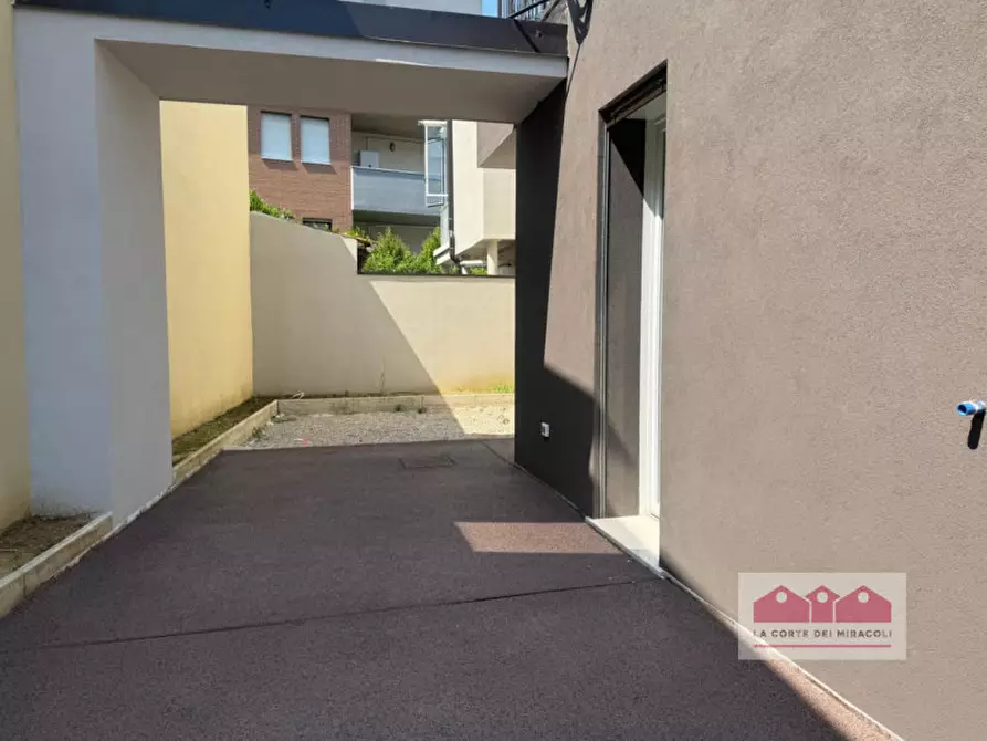 Immagine 11 di Casa bifamiliare in vendita  in Viale Trieste a Vicenza