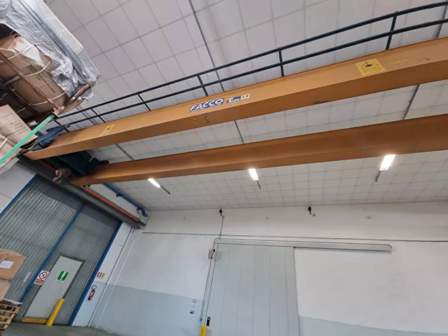 Immagine 1 di Capannone industriale in vendita  a Pontelongo