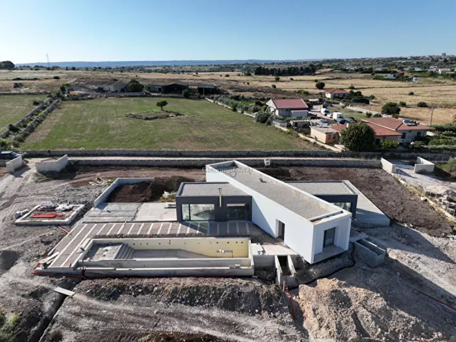 Immagine 2 di Villa in vendita  in Strada Comunale Quartarella Serraucelli a Modica