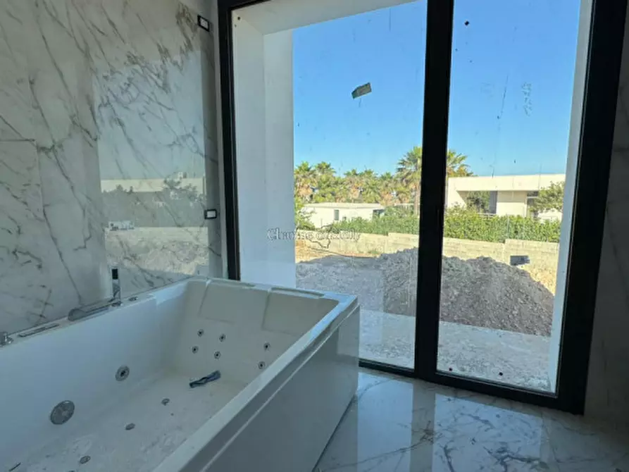 Immagine 11 di Villa in vendita  in Strada Comunale Quartarella Serraucelli a Modica