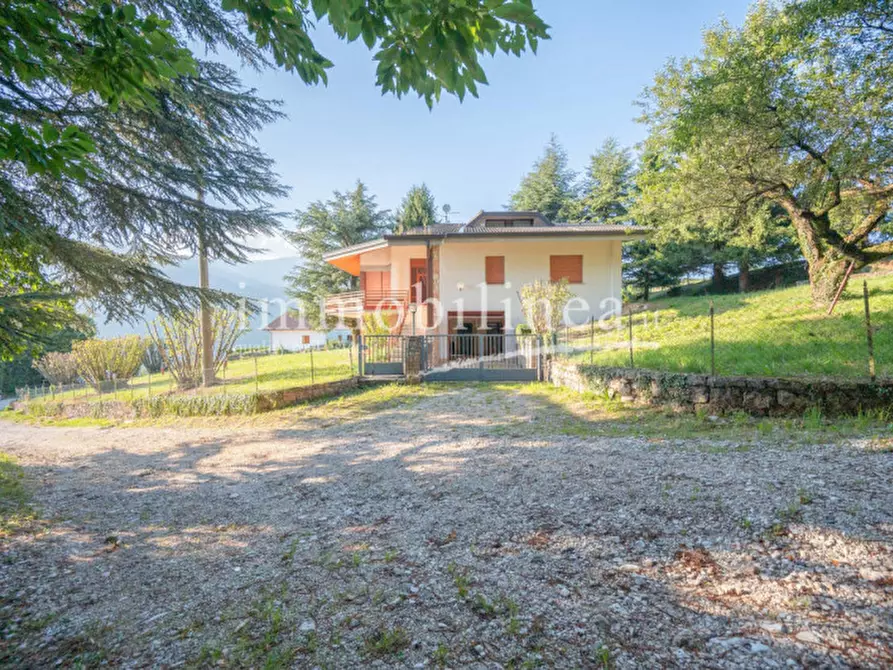 Immagine 2 di Villa in vendita  in LOCALITA' SPIAZZI PIANI n. SNC Piano T-1 a Caprino Veronese