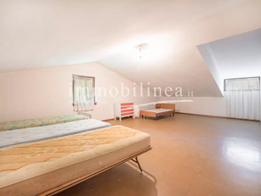 Immagine 23 di Villa in vendita  in LOCALITA' SPIAZZI PIANI n. SNC Piano T-1 a Caprino Veronese