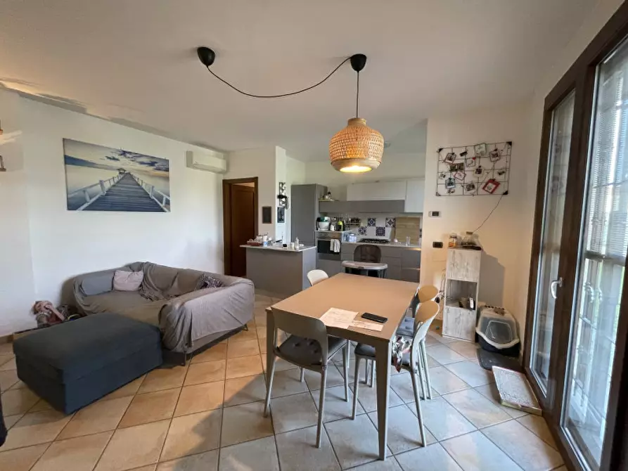 Immagine 1 di Appartamento in vendita  a Suzzara