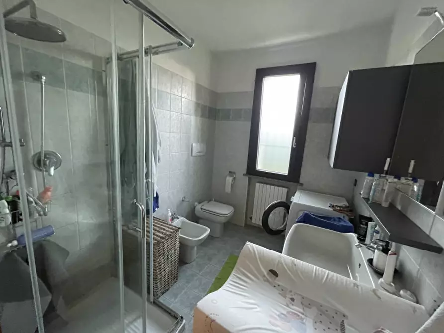 Immagine 12 di Appartamento in vendita  a Suzzara