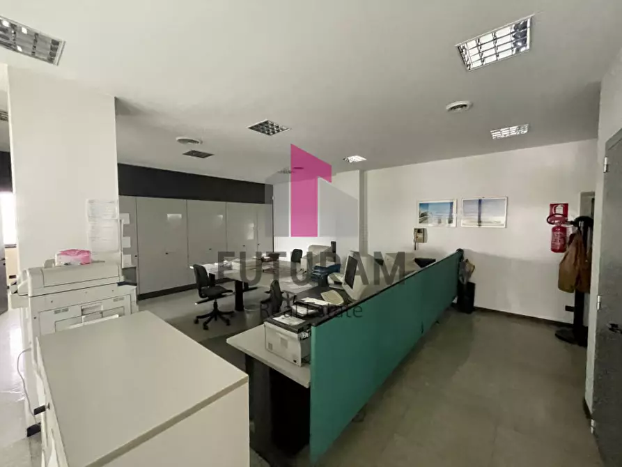 Immagine 5 di Ufficio in vendita  a Padova