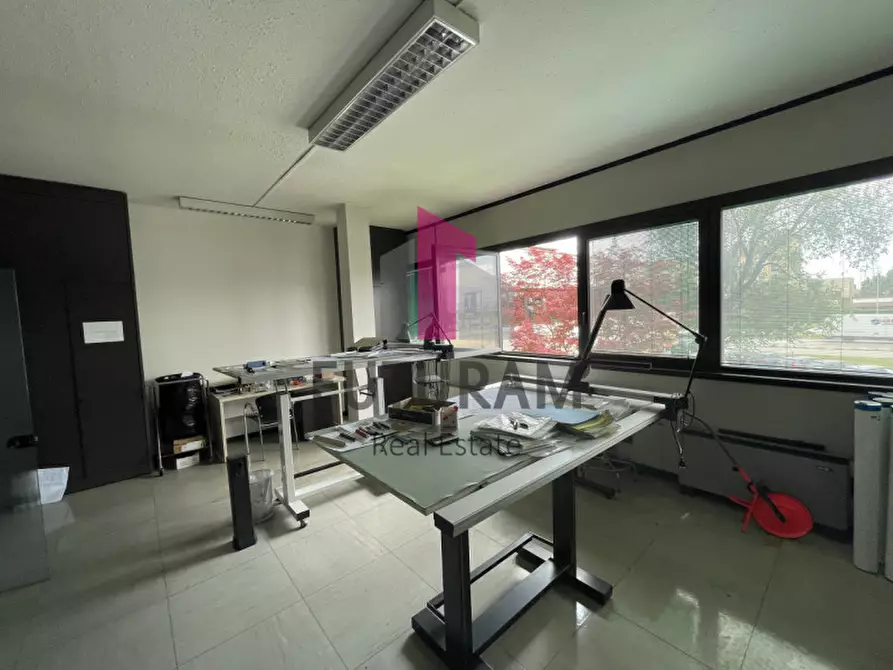 Immagine 20 di Ufficio in vendita  a Padova