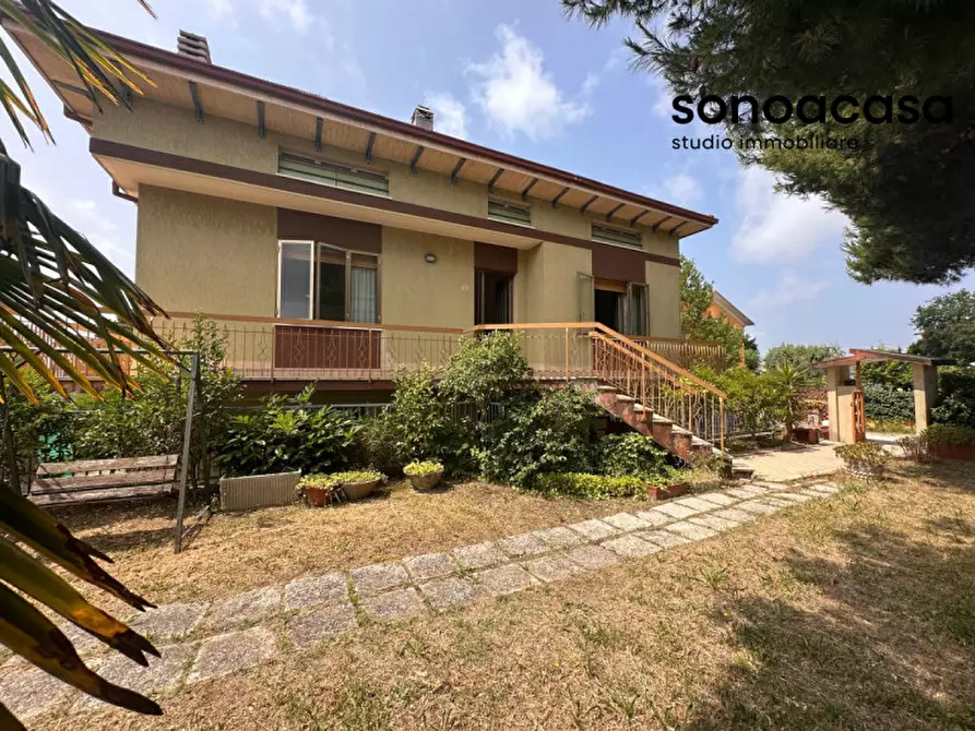 Immagine 4 di Casa indipendente in vendita  in Strada Mondolfo, 18 a San Costanzo