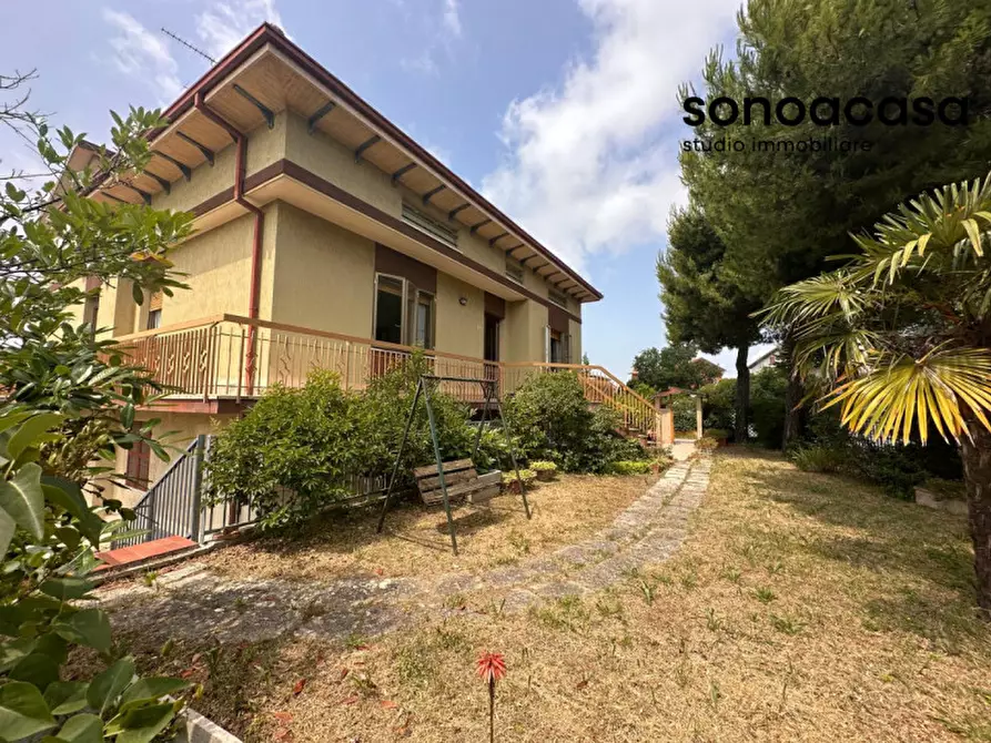 Immagine 6 di Casa indipendente in vendita  in Strada Mondolfo, 18 a San Costanzo