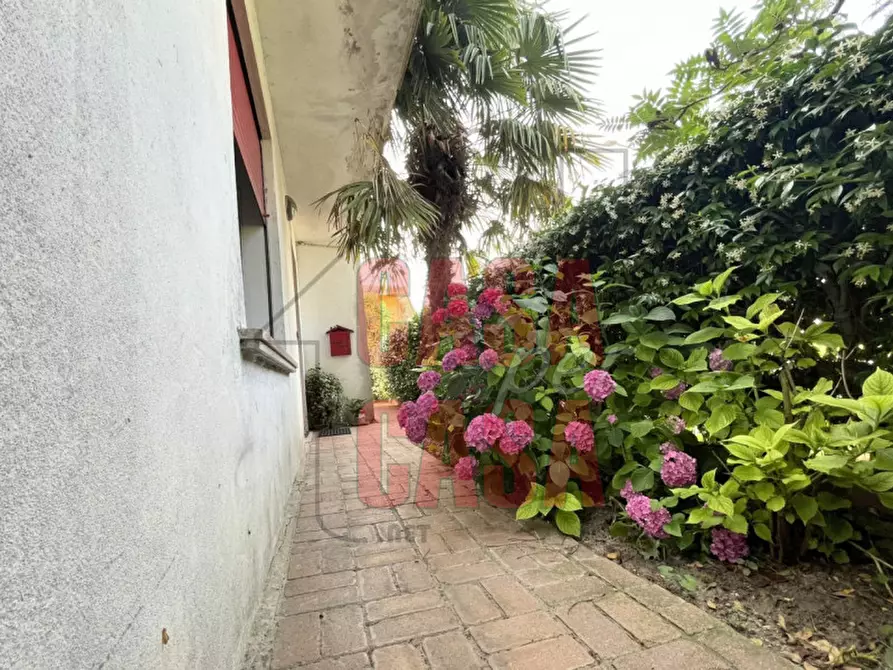 Immagine 36 di Casa indipendente in vendita  in Via Calmana a Villa Estense