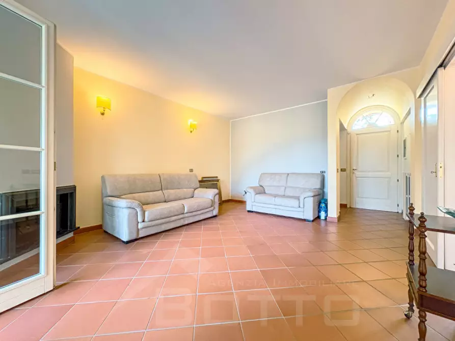 Immagine 2 di Appartamento in vendita  in Via San. Isidoro  1 a Bogogno