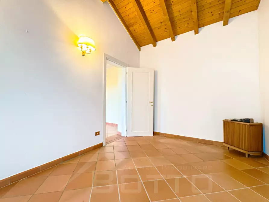 Immagine 11 di Appartamento in vendita  in Via San. Isidoro  1 a Bogogno