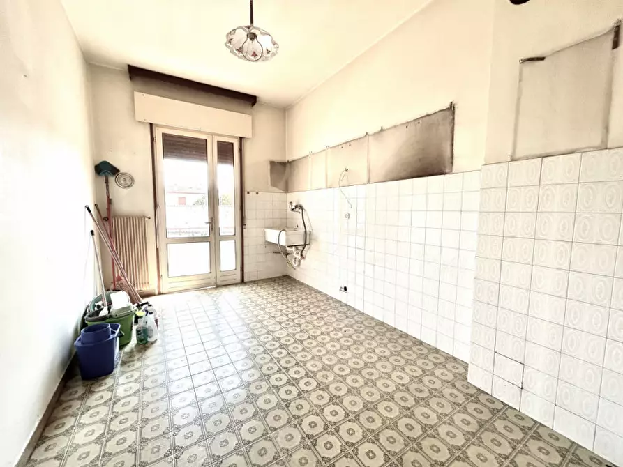 Immagine 5 di Appartamento in vendita  in Via Vittorio Veneto a Colle Umberto