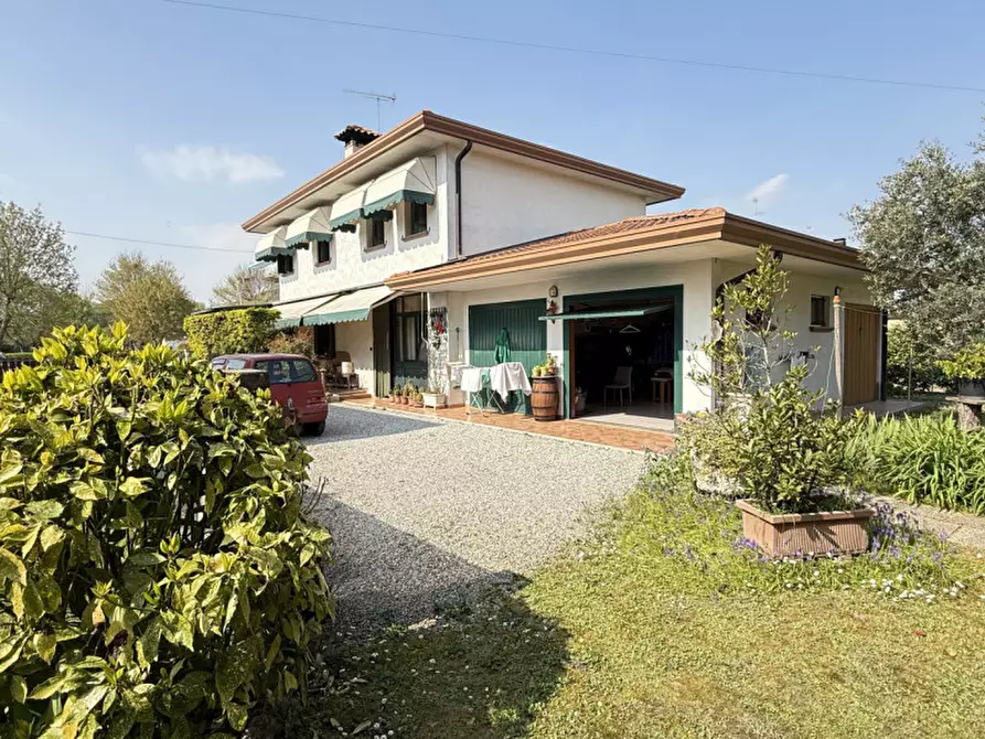 Immagine 2 di Casa indipendente in vendita  in Riviera Pompeo Molmenti 62 a Motta Di Livenza