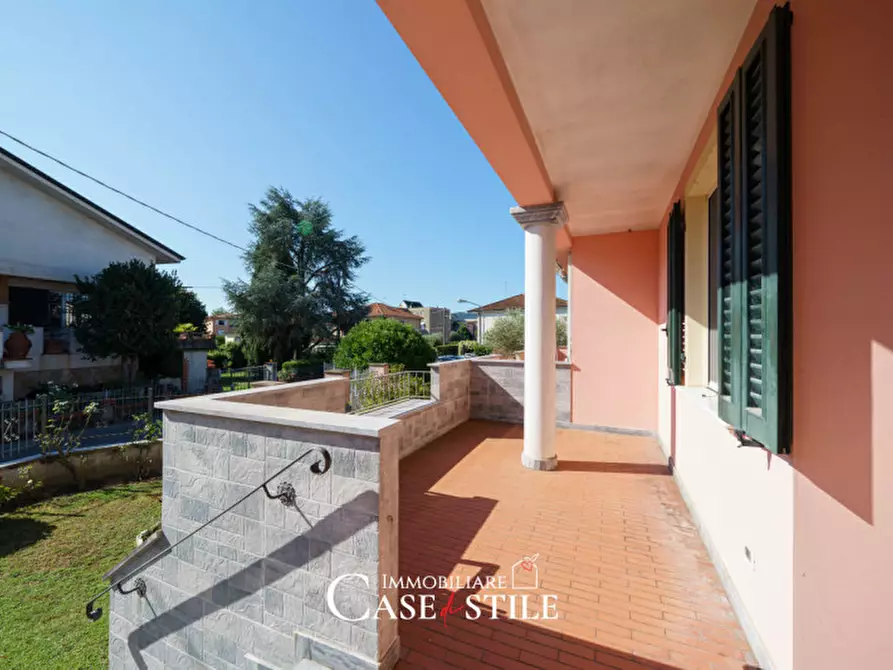 Immagine 9 di Villetta a schiera in vendita  a Sarzana