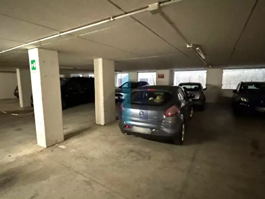 Immagine 5 di Posto auto in vendita  in via Domenico Lusetti 11 a Brescia