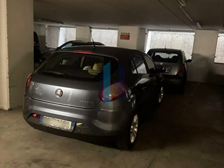Immagine 6 di Posto auto in vendita  in via Domenico Lusetti 11 a Brescia
