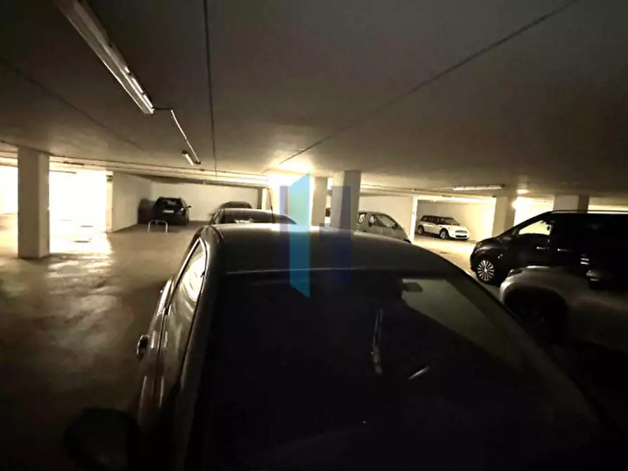 Immagine 7 di Posto auto in vendita  in via Domenico Lusetti 11 a Brescia