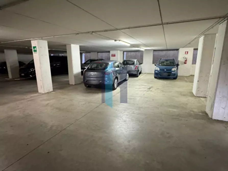 Immagine 8 di Posto auto in vendita  in via Domenico Lusetti 11 a Brescia