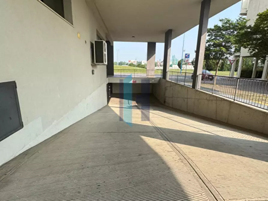 Immagine 17 di Posto auto in vendita  in via Domenico Lusetti 11 a Brescia