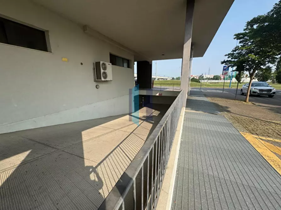 Immagine 18 di Posto auto in vendita  in via Domenico Lusetti 11 a Brescia