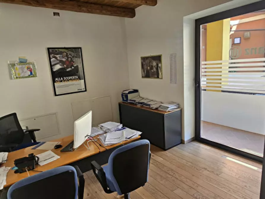 Immagine 20 di Negozio in vendita  in Via Roma 14 a Montecchia Di Crosara