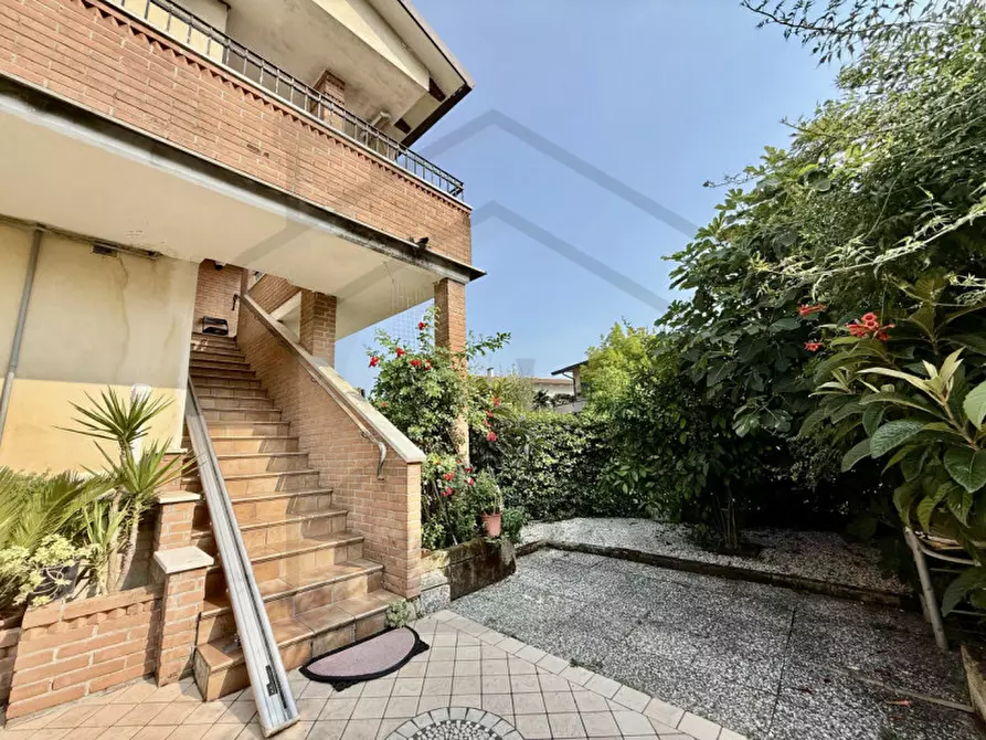 Immagine 17 di Casa bifamiliare in vendita  in Via Virgilio a Montegrotto Terme