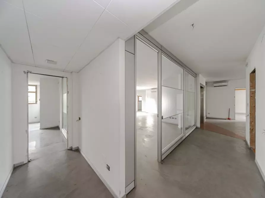 Immagine 7 di Ufficio in vendita  in Via Lauro Vezzani 3 a Bernareggio