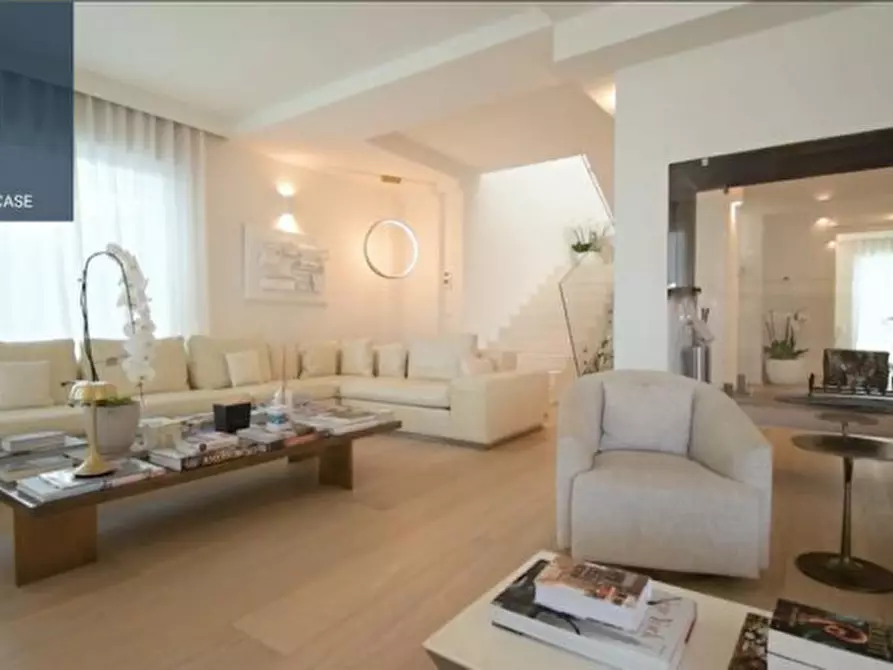 Immagine 11 di Villa in affitto  in Via Aldous Huxley a Forte Dei Marmi