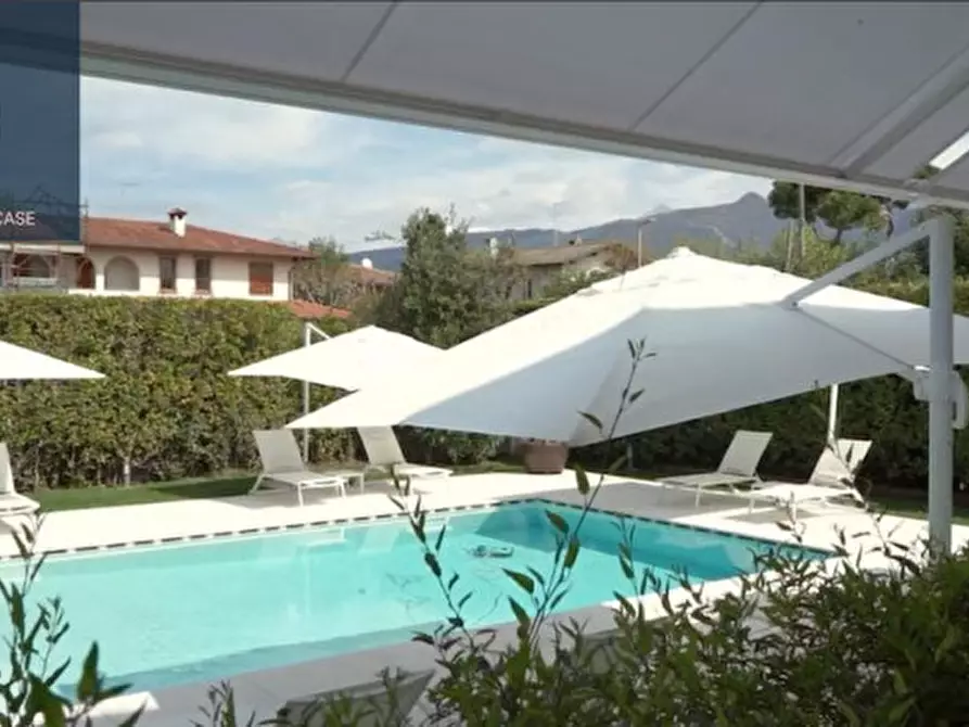 Immagine 16 di Villa in affitto  in Via Aldous Huxley a Forte Dei Marmi