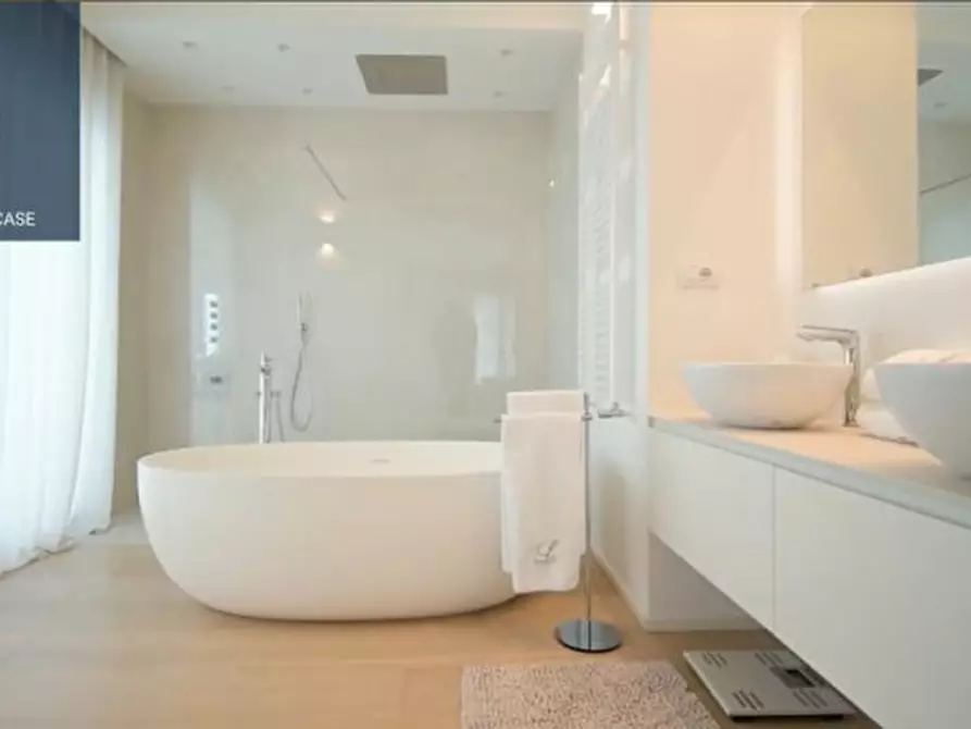 Immagine 26 di Villa in affitto  in Via Aldous Huxley a Forte Dei Marmi