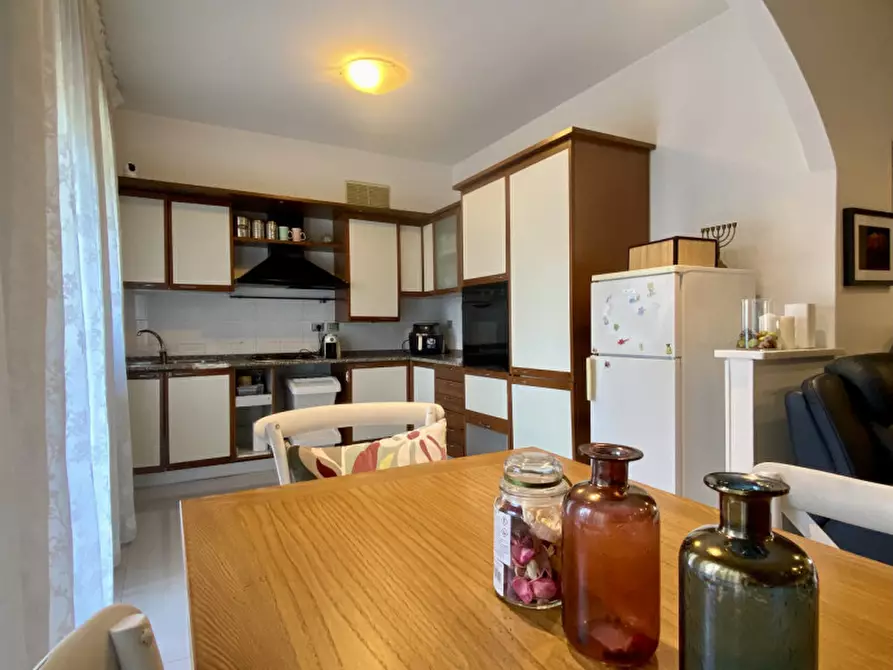 Immagine 1 di Appartamento in vendita  in Via Ferdinando Rodolfi, 17 a Costabissara