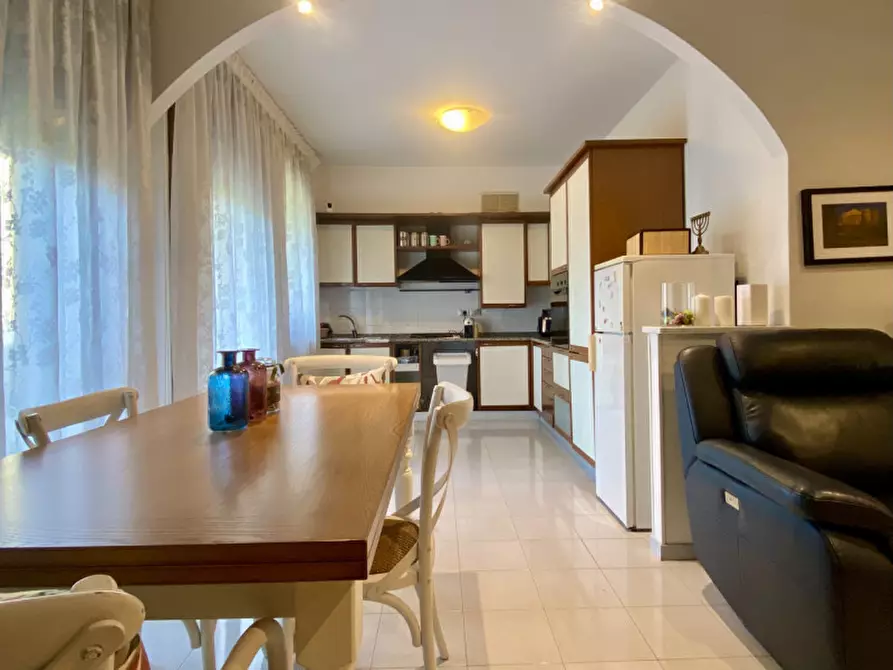 Immagine 3 di Appartamento in vendita  in Via Ferdinando Rodolfi, 17 a Costabissara