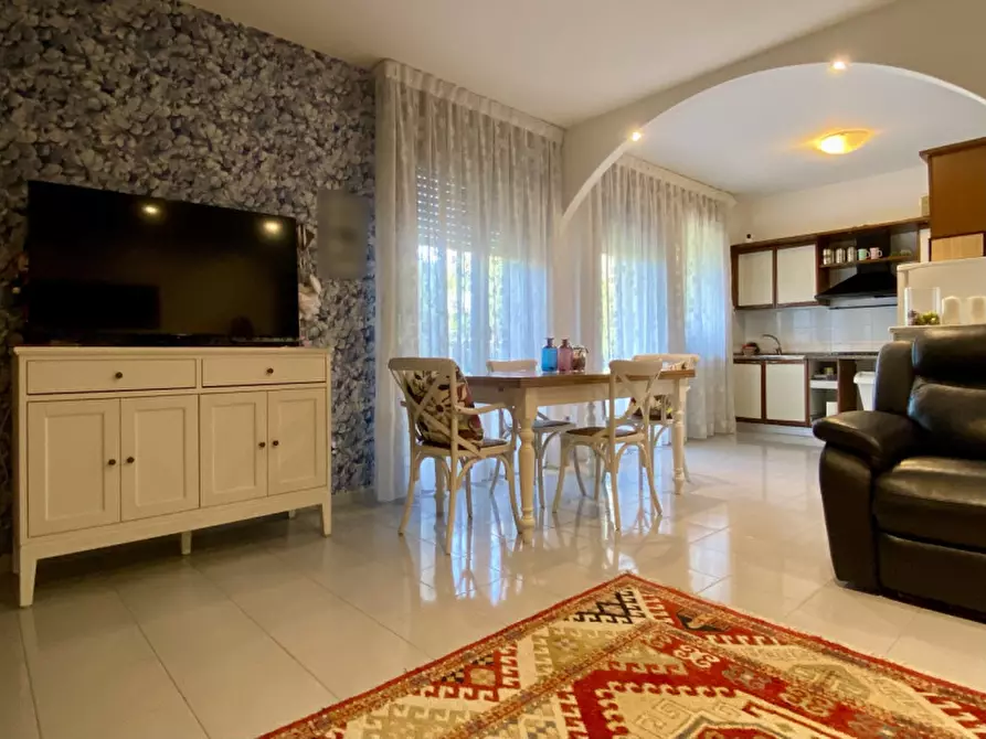 Immagine 5 di Appartamento in vendita  in Via Ferdinando Rodolfi, 17 a Costabissara