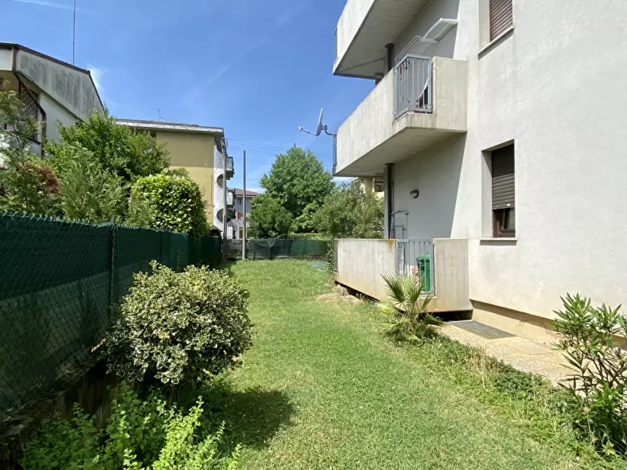 Immagine 23 di Appartamento in vendita  in Via Ferdinando Rodolfi, 17 a Costabissara